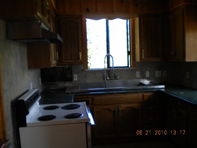 8666 Mountain Dr photo 4