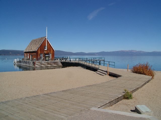 411 Gray Ave photo 8