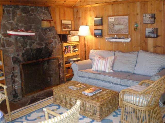 8258 Meeks Bay Ave photo 4