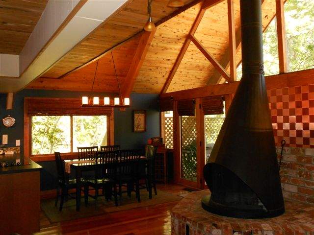 315 Grouse Dr, Tahoma