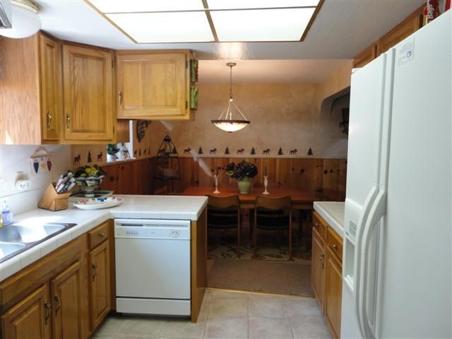 8234 Meeks Bay Ave photo 2