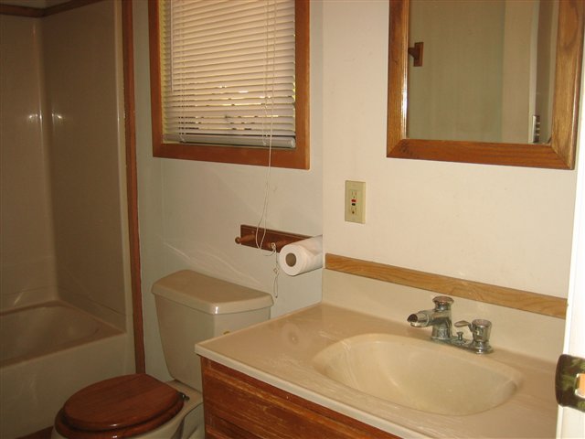 279 Elm St photo 5