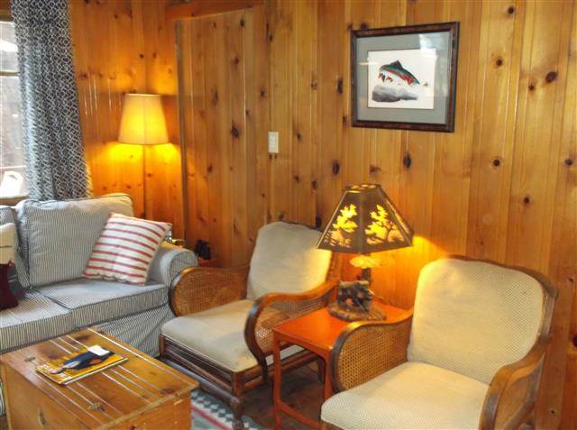 8252 Meeks Bay Ave photo 4