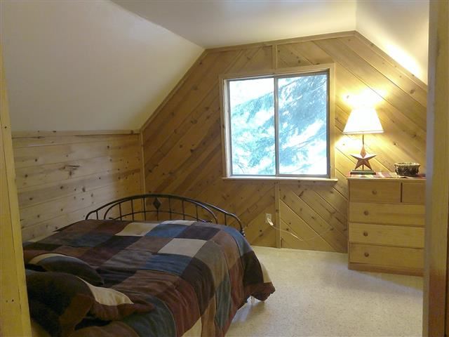 397 Lewis Ave photo 10