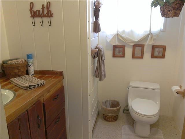 397 Lewis Ave photo 8