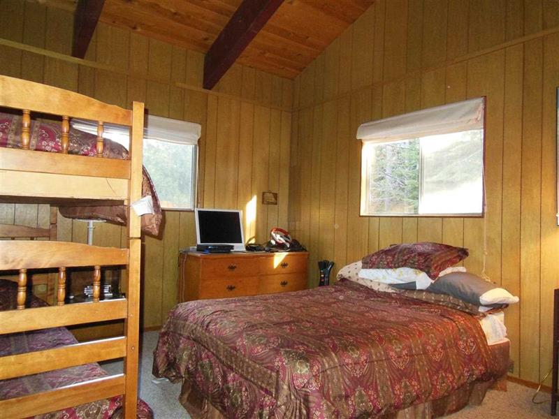 335 Tanager Dr photo 8