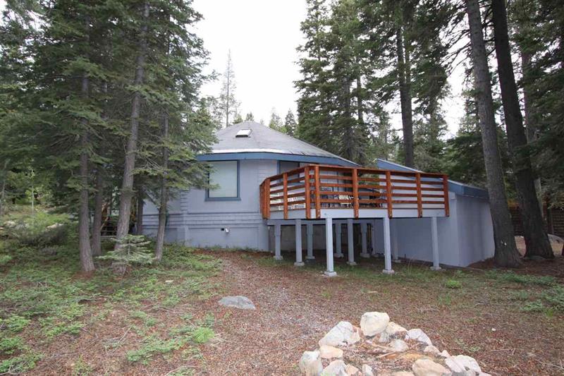 523 Robin Rd, Tahoma