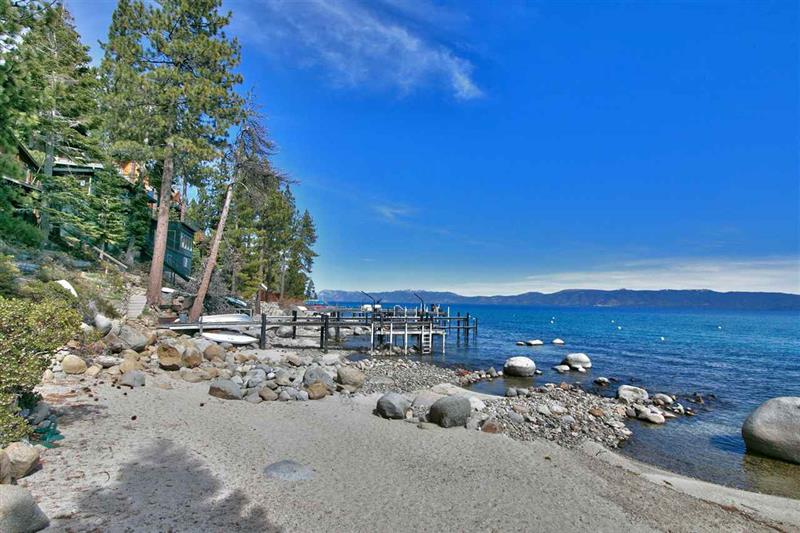 8415 Meeks Bay Ave, Tahoma