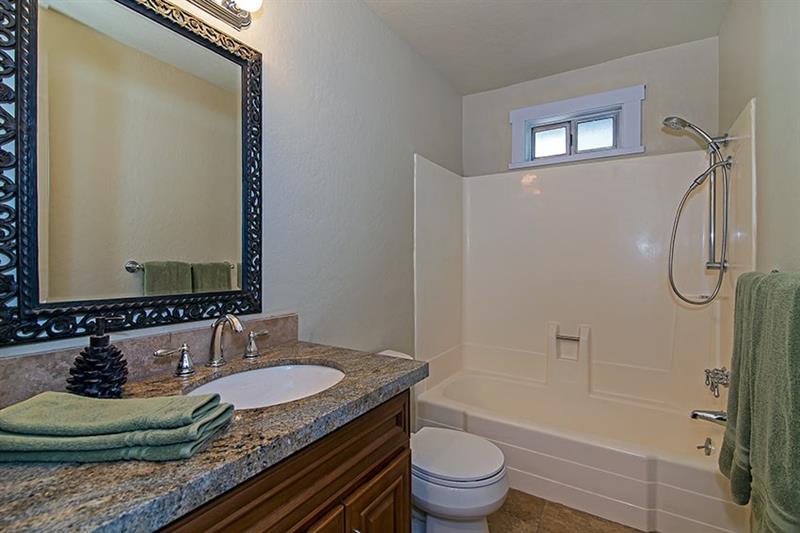 291 Pine St photo 8