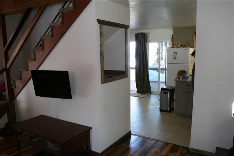 214 Pine St photo 5