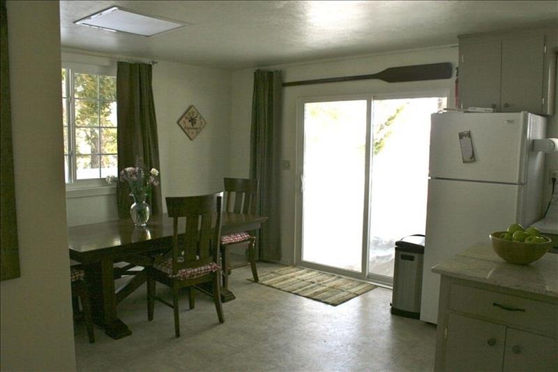 214 Pine St photo 6