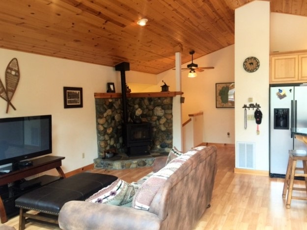 416 Lewis Ave photo 13