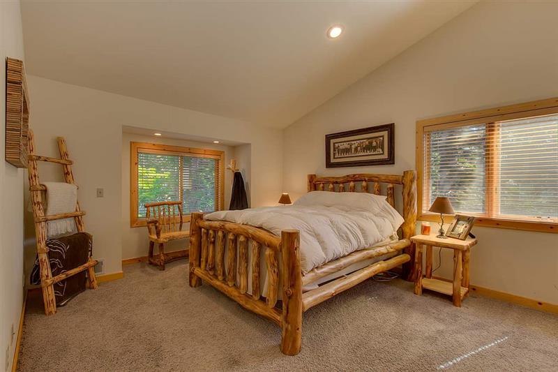 416 Lewis Ave photo 6