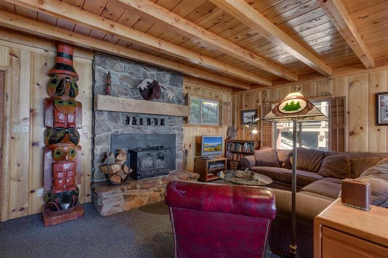 8365 Meeks Bay Ave photo 3