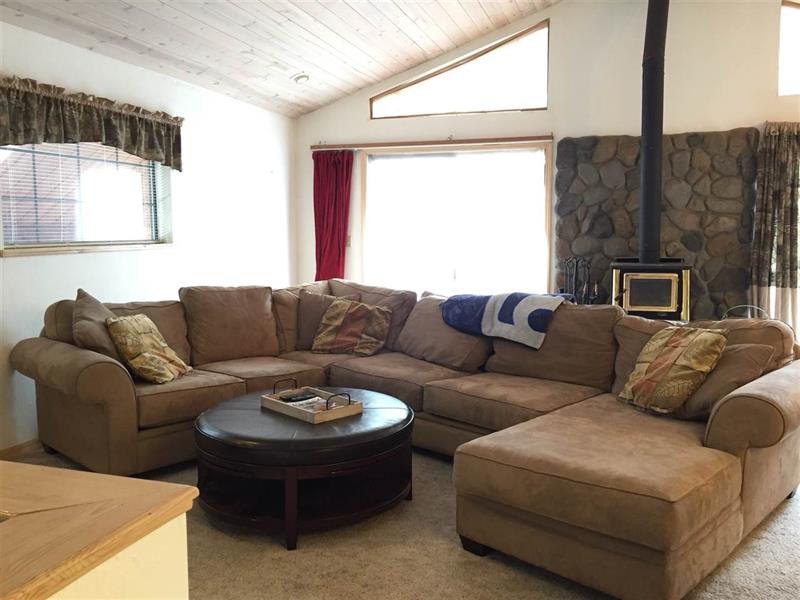 415 Deer Ave, Tahoma