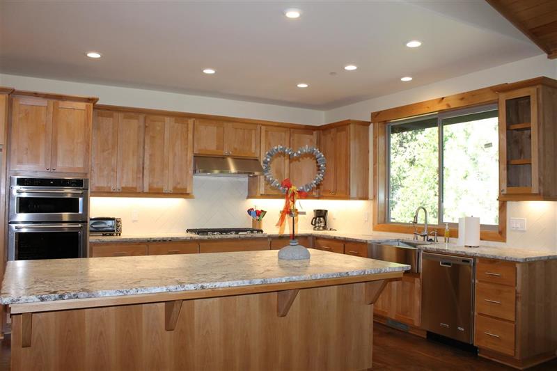366 Grizzly Ct photo 2
