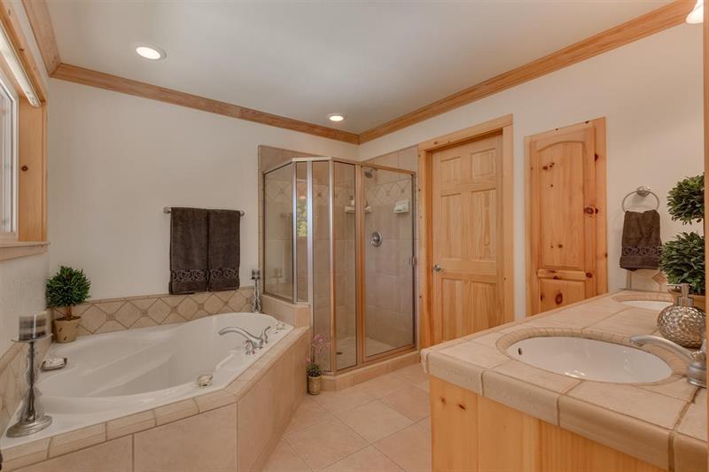 8671 Mountain Dr photo 11