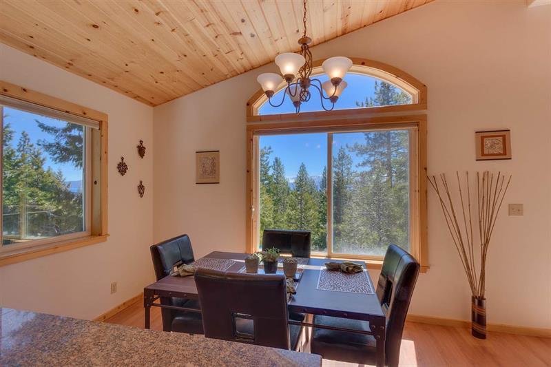 8671 Mountain Dr photo 3