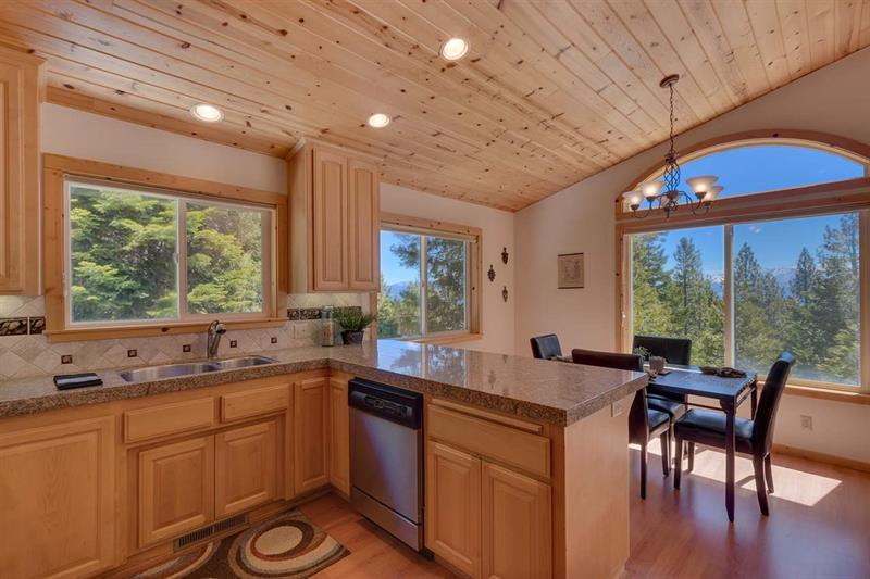 8671 Mountain Dr photo 5