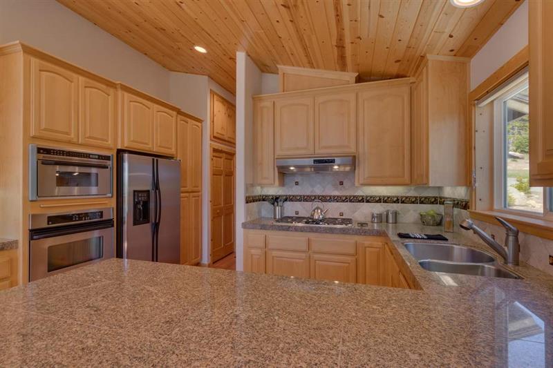 8671 Mountain Dr photo 6