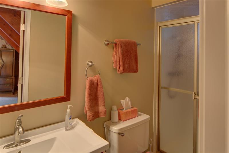 790 Evergreen Way photo 10