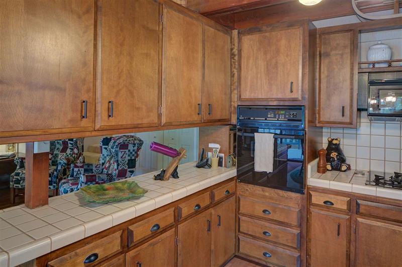 790 Evergreen Way photo 6