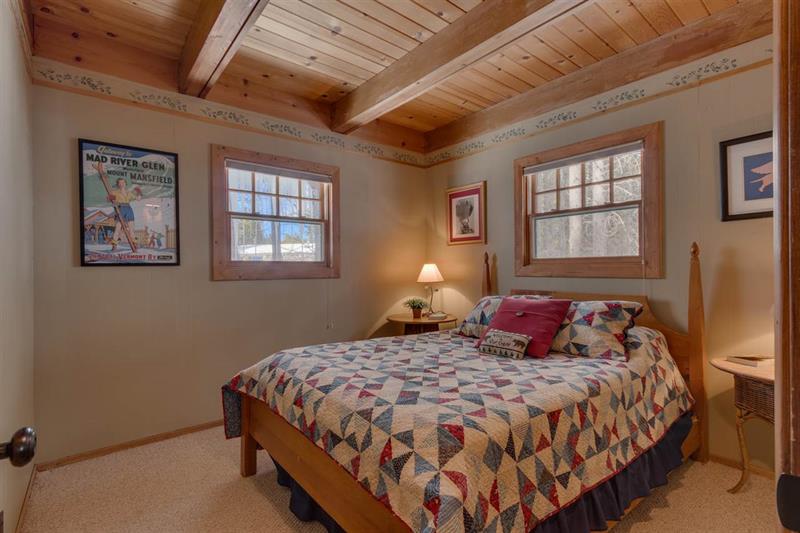 810 Evergreen Way photo 11