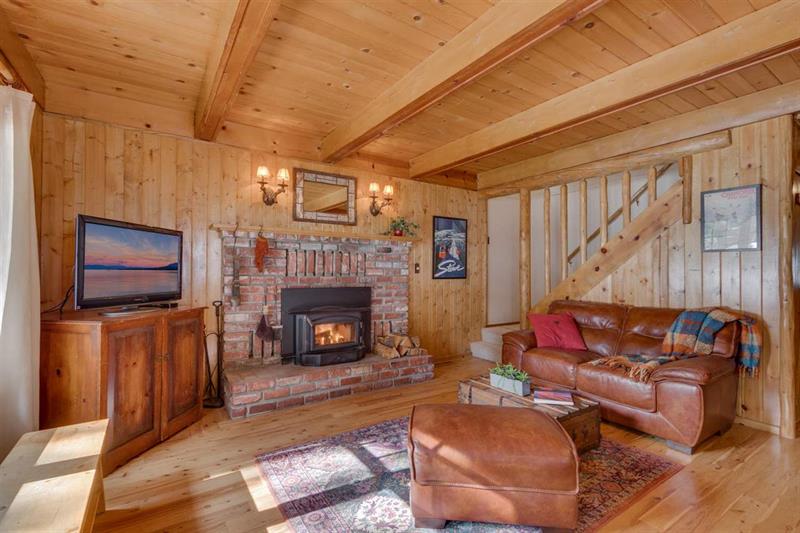 810 Evergreen Way photo 5