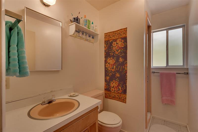 432 Sierra Dr photo 8