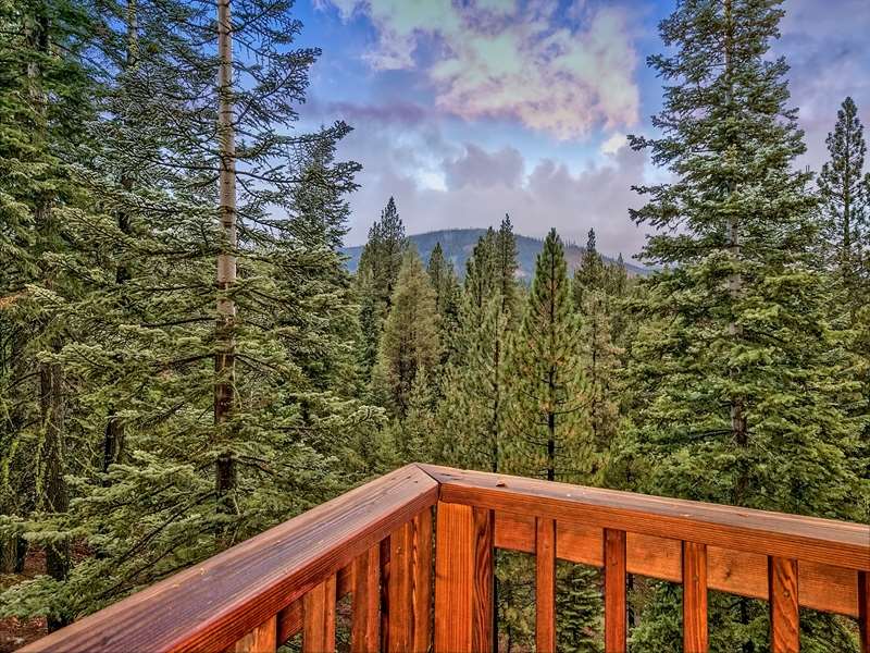 740 Pine Ridge Rd, Tahoma