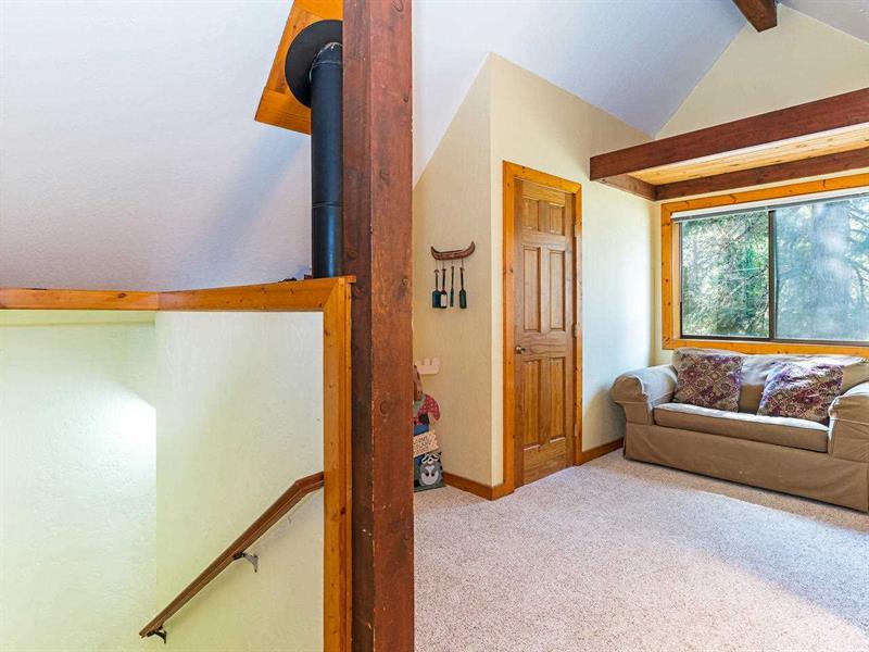 420 Deer Ave photo 10