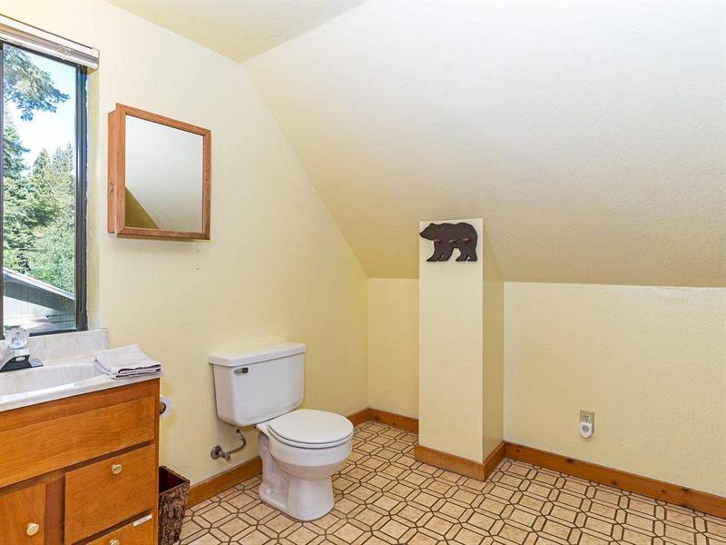 420 Deer Ave photo 11