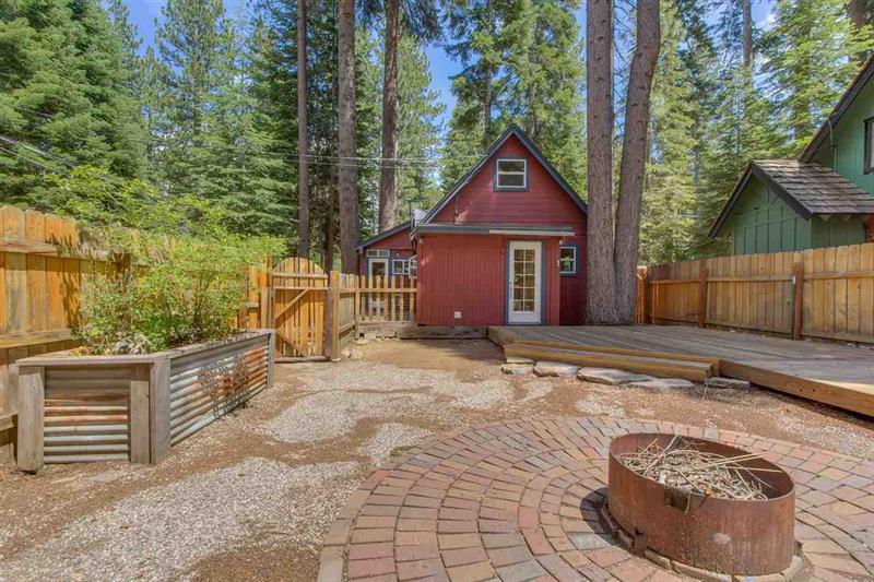 313 Alder St photo 6