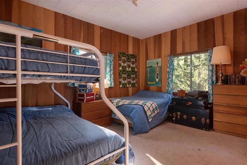 352 Sierra Dr photo 9