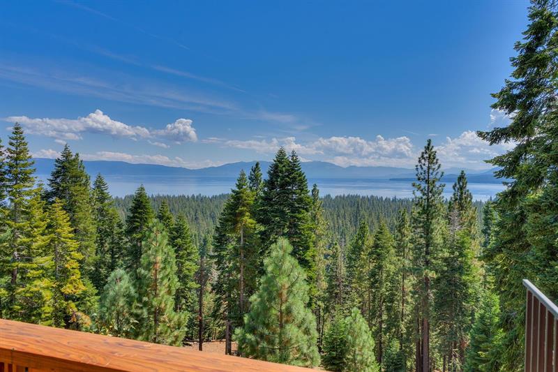 1733 Tahoe Park Heights Dr — photo 2