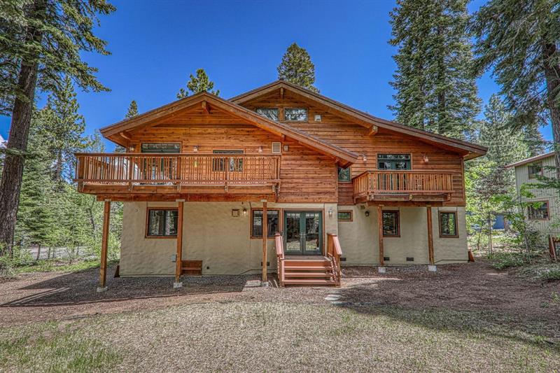 520 Virginia Dr — photo 2