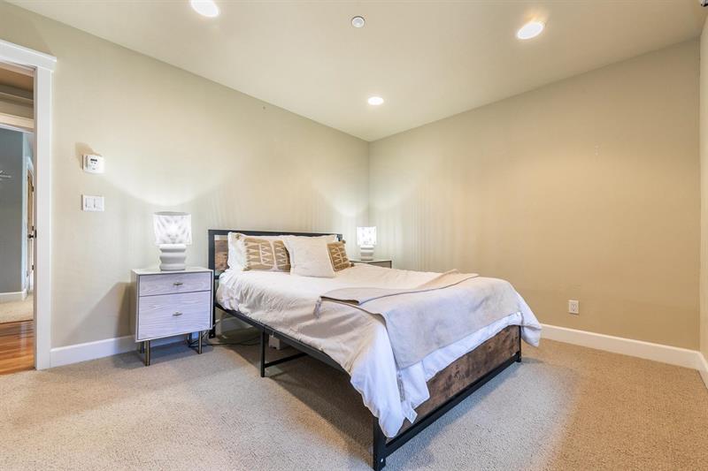 520 Virginia Dr — photo 20