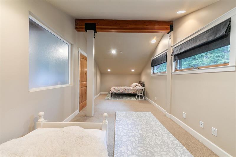 520 Virginia Dr — photo 24