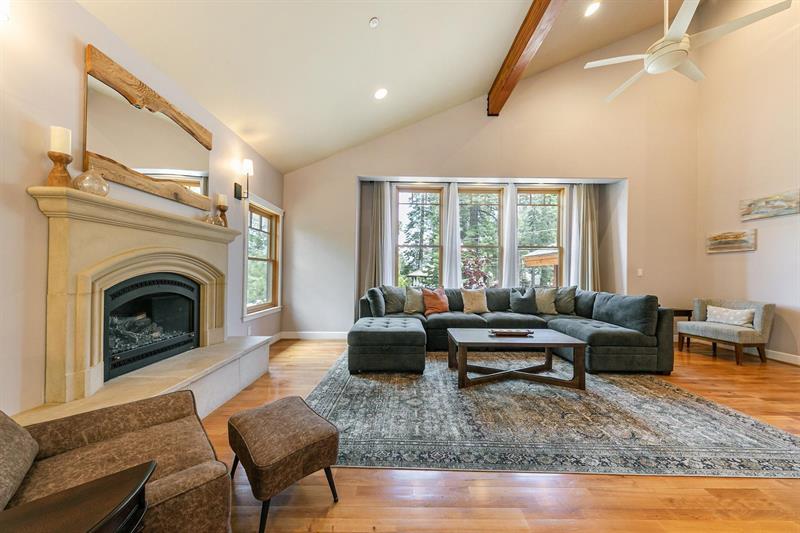 520 Virginia Dr — photo 6