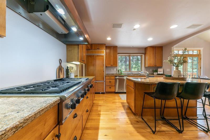 520 Virginia Dr — photo 8