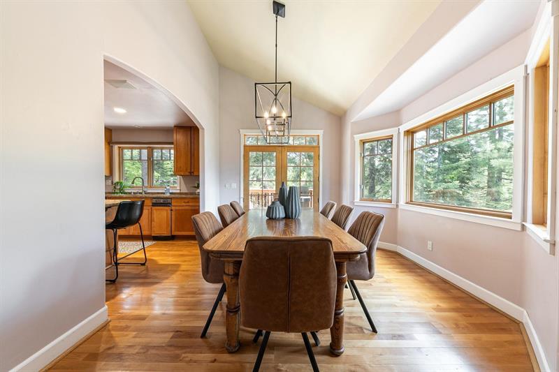520 Virginia Dr — photo 10